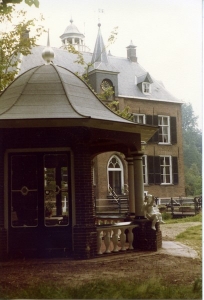 F62 Bij kasteel Den Bramel 1982 3